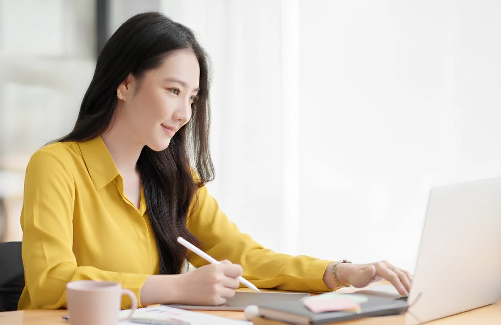 วิธีเลือกประกันลดหย่อนภาษีให้คุ้มค่า